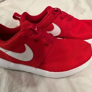 Nike Shoes Size 2/Kids
